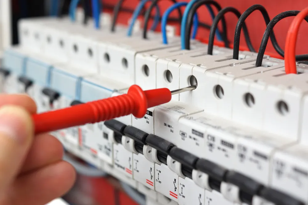 Rouse Hill electrician working at a newer family home in Beaumont Hills